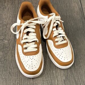 Nike White and Tan Women's Sneakers